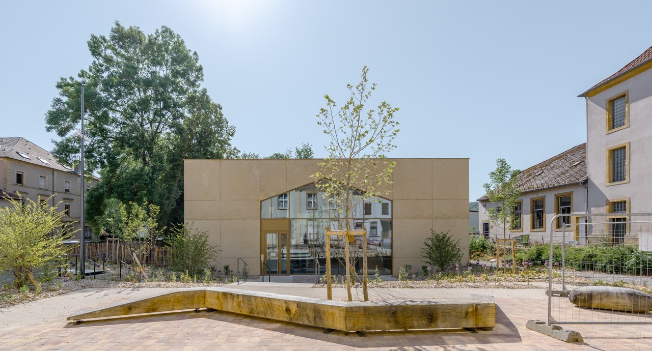 LJN - Moselle - Knutange - Bâtiment multiéquipement centre socio-culturel - rue Roger Naumann